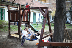 20230331_mandak_kerteszkedes_AS4I0379_800x1200